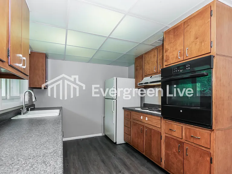 341 Stubbs Dr — Photo 7