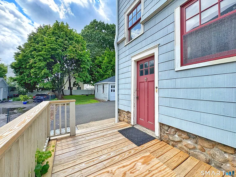 14 Woodbury Ave #1 — Photo 15