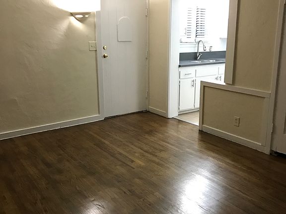 2nd image of 7408 Fountain Ave