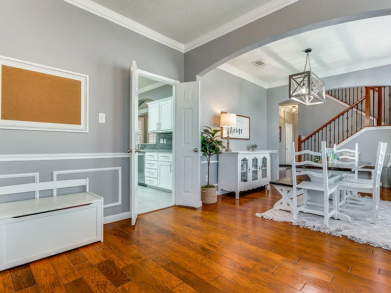 405 Parkshire Dr — Photo 12
