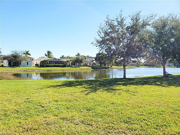 5th image of 2697 Sunset Lake Dr