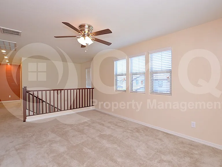 145 E Bluejay Dr — Photo 10