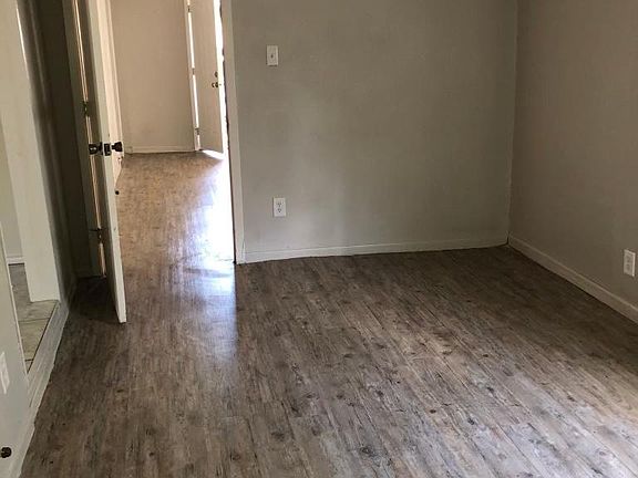 3rd image of 1026 Cedar St #A
