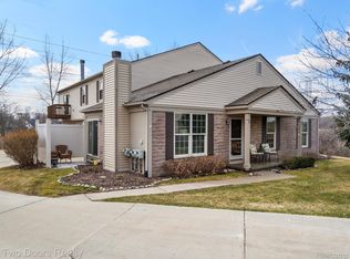 3192 High Pointe Ridge Rd, Orion, MI 48359