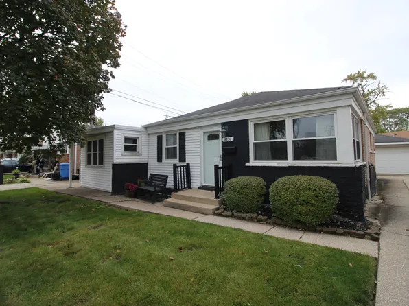 8136 S Scottsdale Ave, Chicago, IL 60652