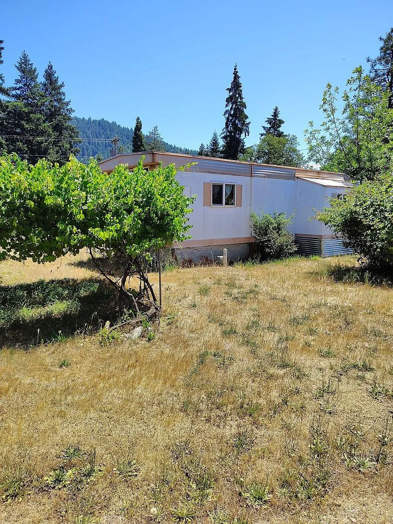 Building Photo - 272 Shively Creek Rd