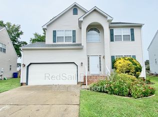 913 Foxboro Dr, Newport News, VA 23602