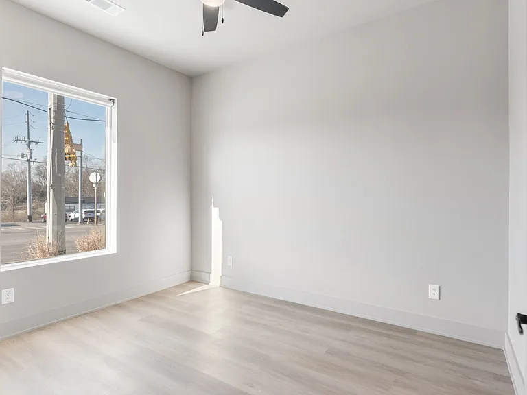 1090 Haysboro Ave #1094 — Photo 9