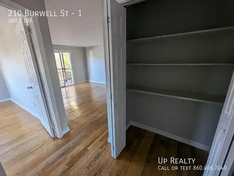 210 Burwell St #1 — Photo 7