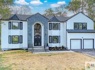 6 Jennifer Ct, Piscataway, NJ 08854