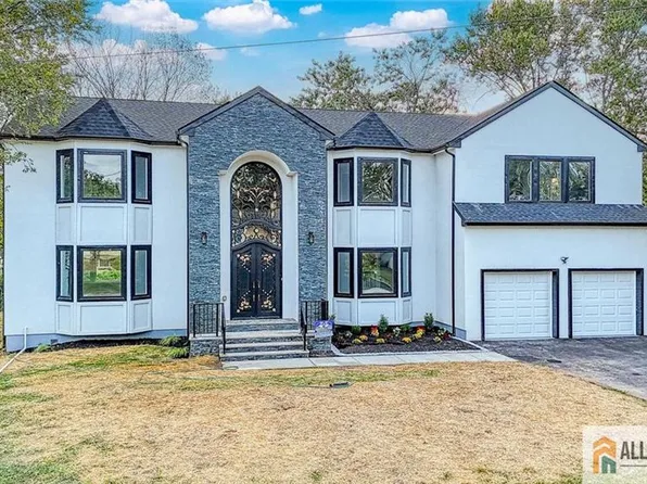 6 Jennifer Ct, Piscataway, NJ 08854