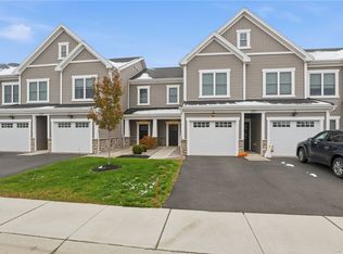 1195 Marina Pkwy, Macedon, NY 14502