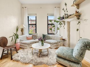 118 Greenpoint Ave APT 3E, Brooklyn, NY 11222