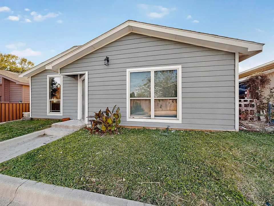 2007 Red Cloud Dr