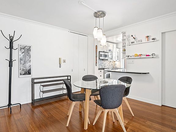 4th image of 420 E 58th St APT 25B