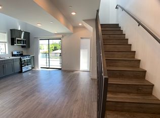 14645 Vanowen St #207, Van Nuys, CA 91405