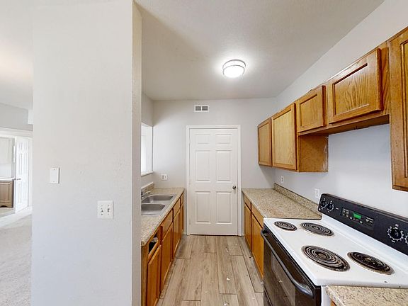 5th image of 2128 E 38th St #2E
