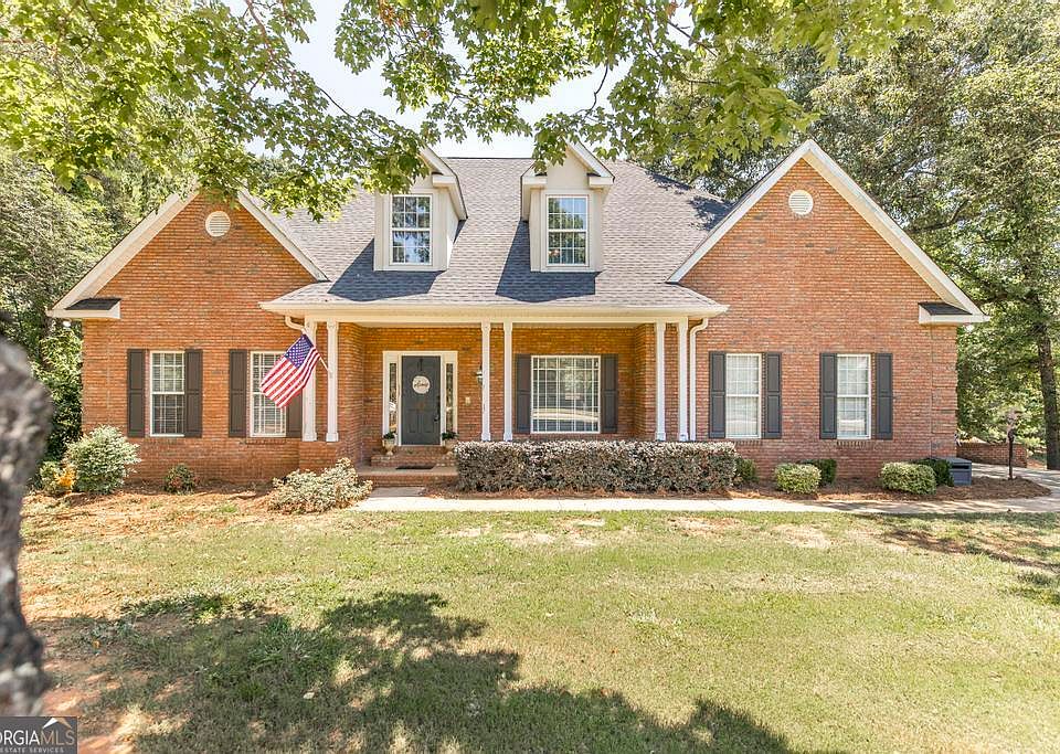 1st image of 205 Westbury Ct