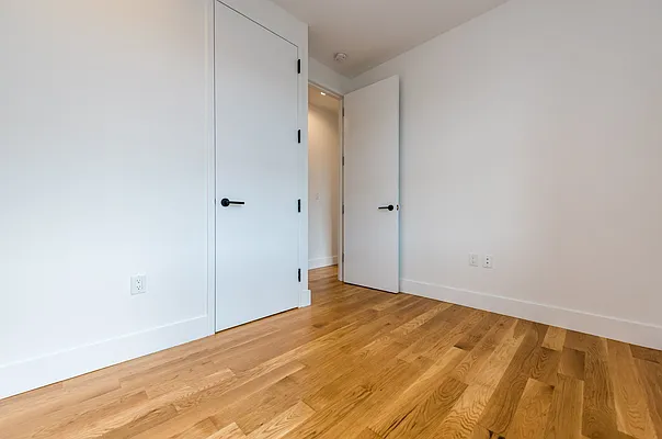 Rented by Nooklyn NYC LLC | media 8