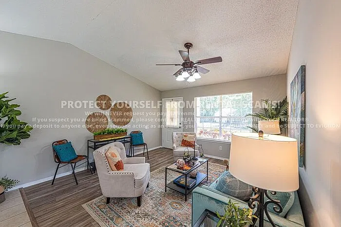 2 bed, 2.0 bath, 884 sqft, $1,450 — Photo 4