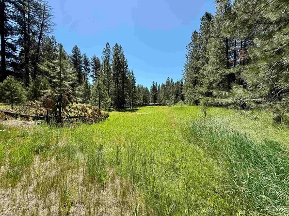 93 E Prospectors Dr, Cascade, ID 83611