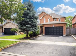 1087 Augustus Dr, Burlington, ON L7S2L2