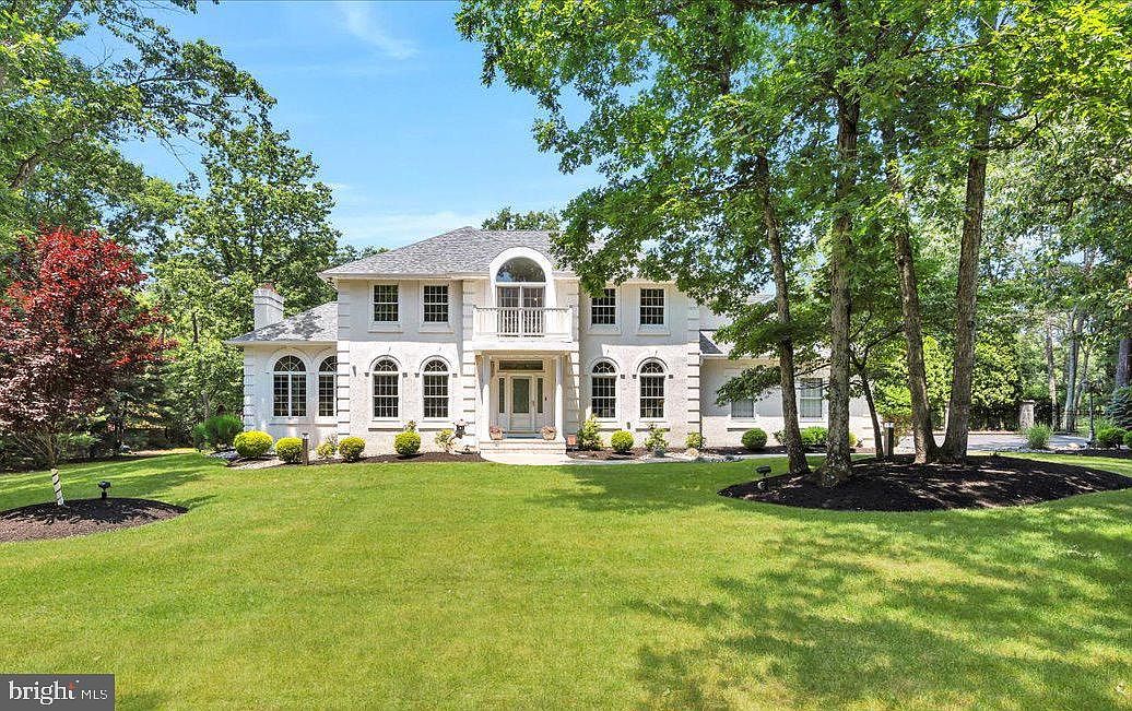 8 Foxhill Dr, Southampton, NJ 08088 | Zillow