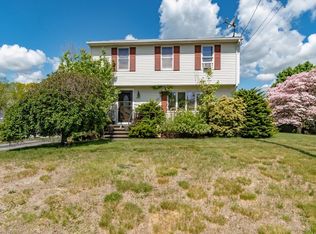 5 Glen Ave, Dracut, MA 01826