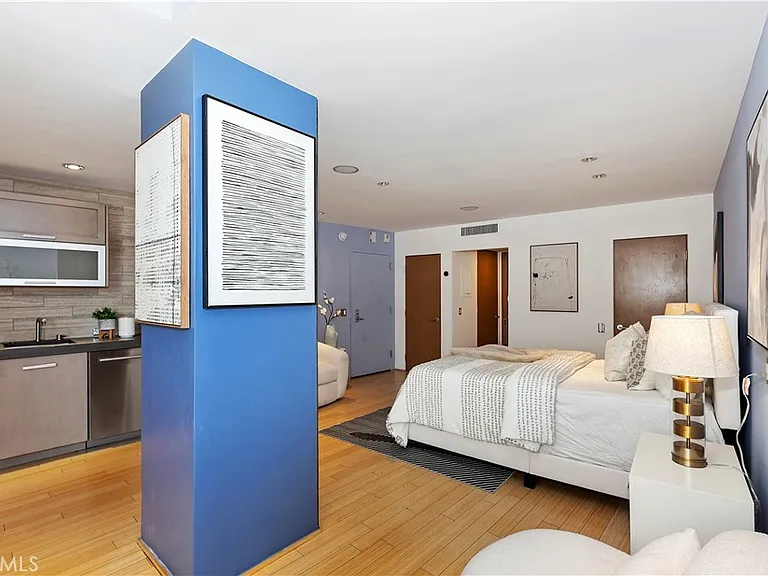 7250 Franklin Ave #506 — Photo 15
