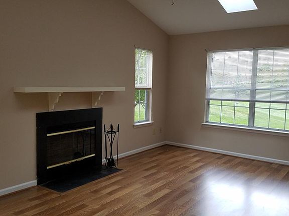 Living Room w/SkyLights & FP