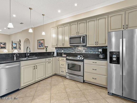 3rd image of 3544 AVALON COVE Drive E
