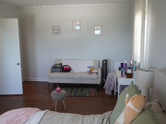 5th image of 534 W Stratford Pl APT 13E
