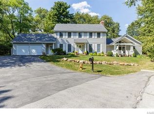 9227 Ladue Hills Dr, Saint Louis, MO
