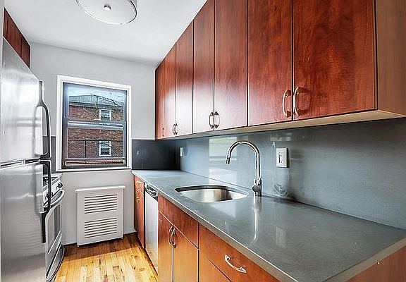 3rd image of 20406 43rd Ave #1C
