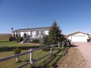 13894 N Sandhill Rd, North Platte, NE 69101