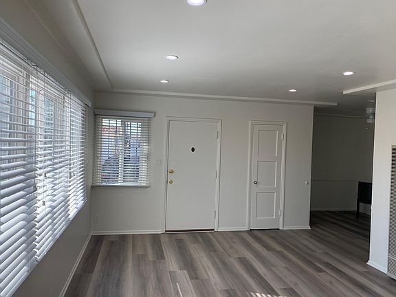 2nd image of 1426 S Redondo Blvd #6