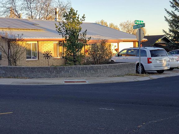 House with Apt behind garage