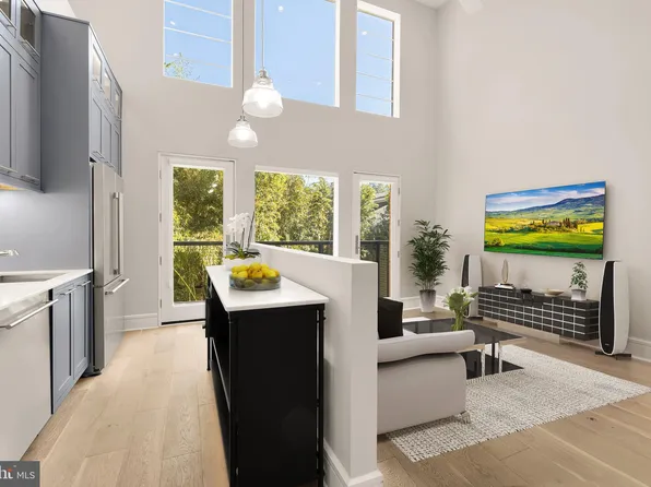 3211 Wisconsin Ave NW Unit 101, Washington, DC 20016