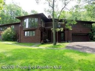 25 Elmhurst Blvd, Scranton, PA 18505