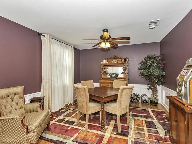 2912 Lake Terrace Dr — Photo 12