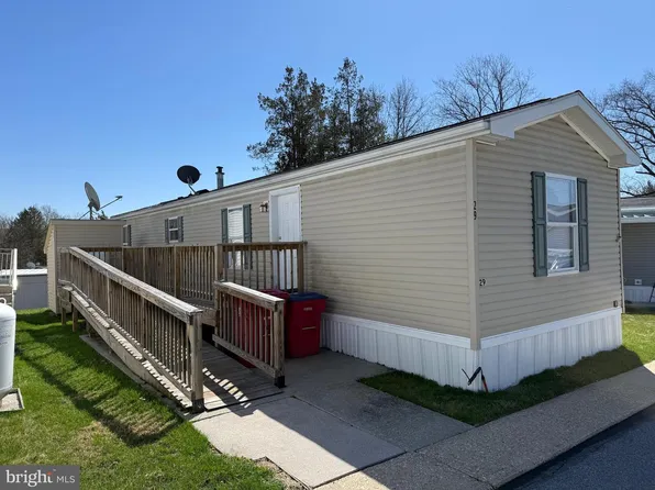 29 Terrace Dr, Phoenixville, PA 19460