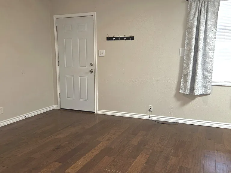 livingroom front door
