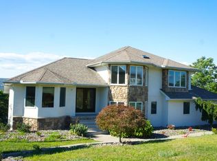 127 Wynchurch Cir, Pittston, PA 18640