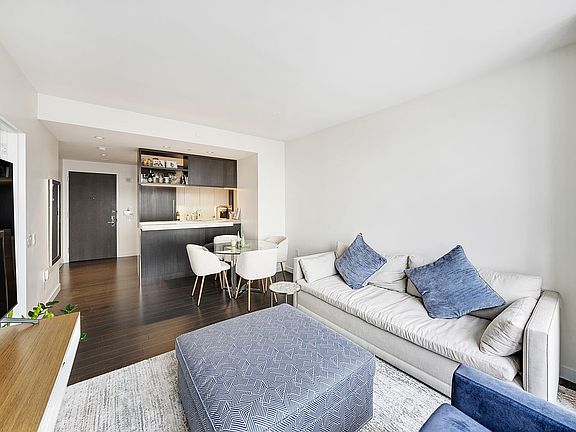 3rd image of 252 South St #37H