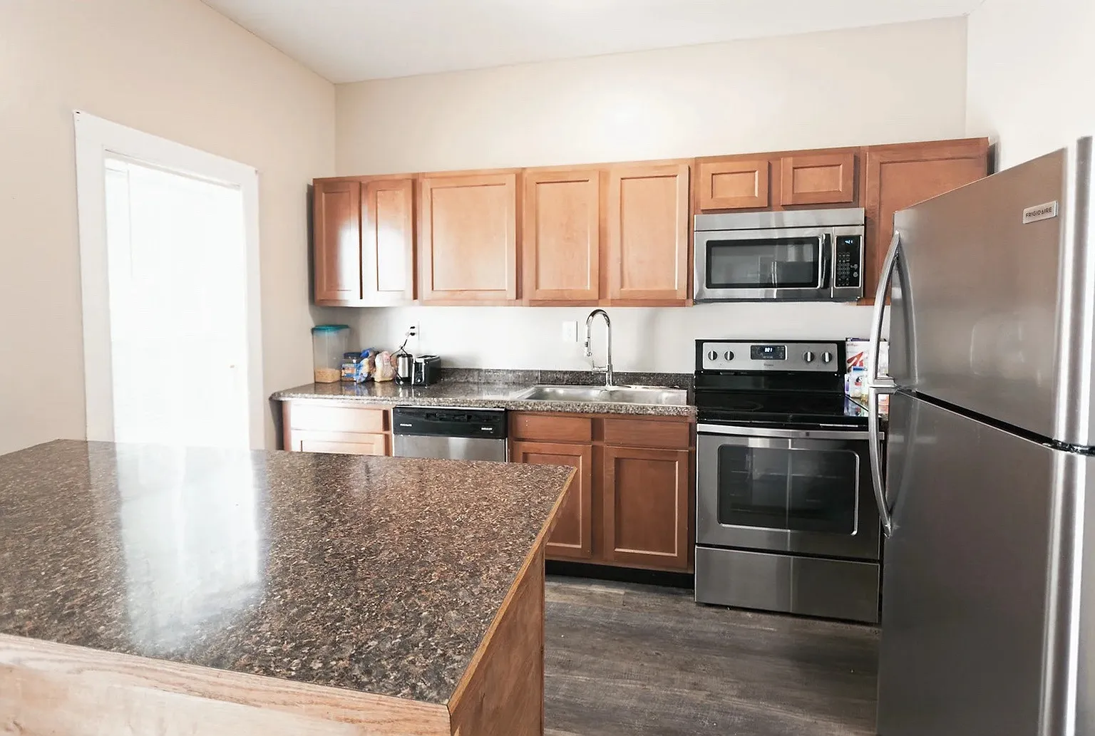 72 Walnut St — Photo 4