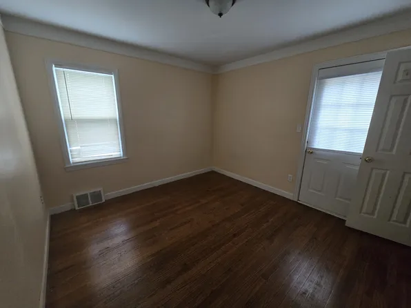 21227 Panama St, Warren, MI 48091