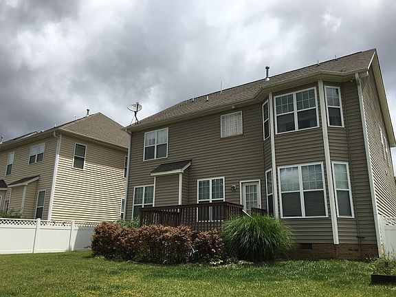 Spacious fenced in yard