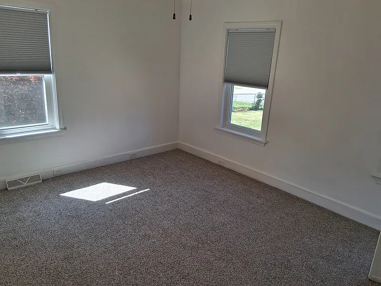 103-105 Roger Williams Ave #1 — Photo 17