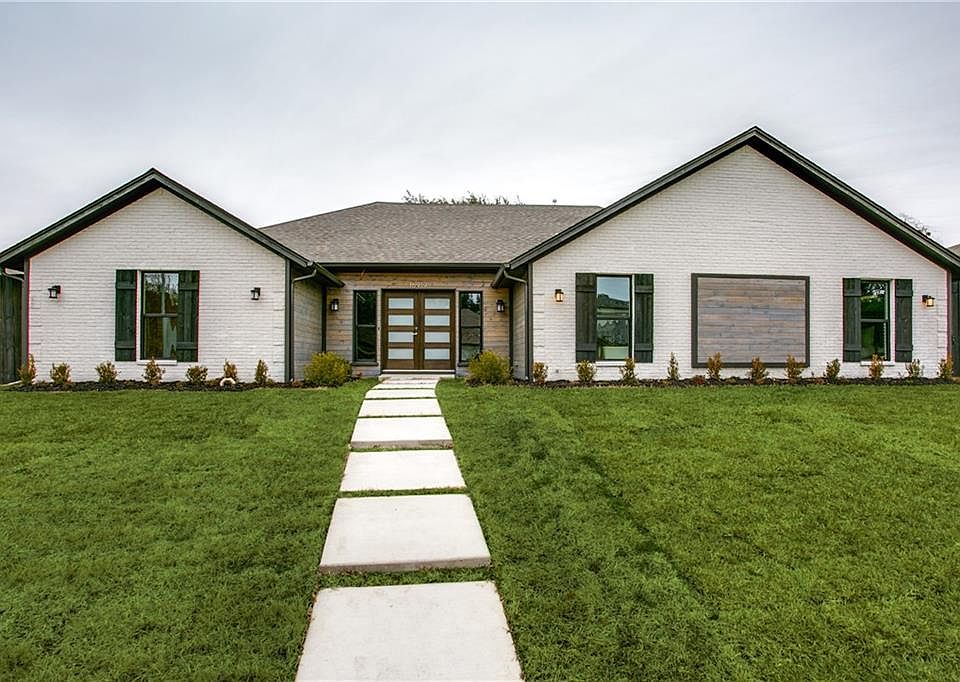 1st image of 16919 Park Hill Dr