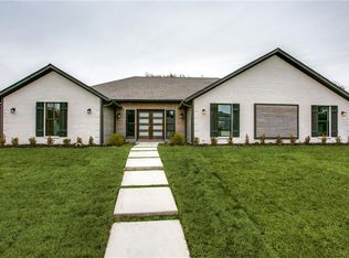 16919 Park Hill Dr, Dallas, TX 75248